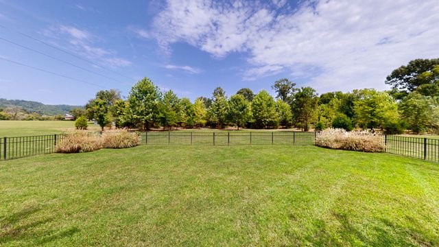 2188 Osburn Rd, Arrington, TN 37014