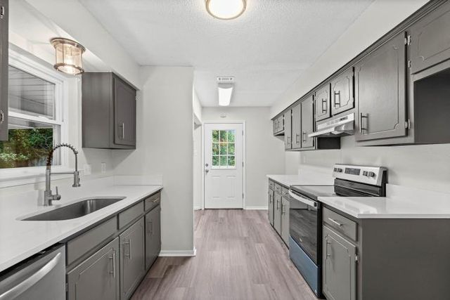 751 Dawes Service Road, Mobile, AL 36695