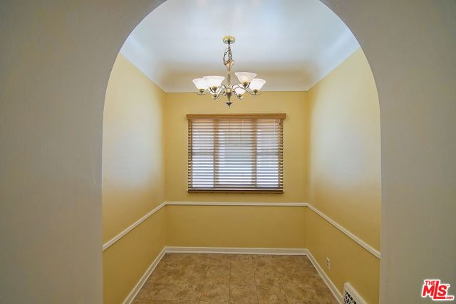 1071 S CLOVERDALE Avenue, Los Angeles, CA 90019