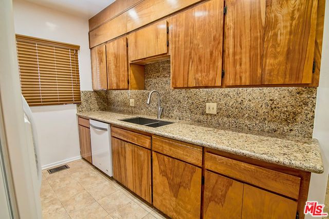 1071 S CLOVERDALE Avenue, Los Angeles, CA 90019