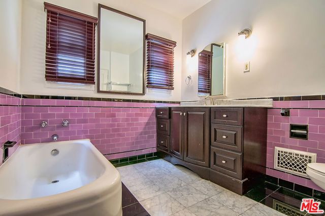 1071 S CLOVERDALE Avenue, Los Angeles, CA 90019