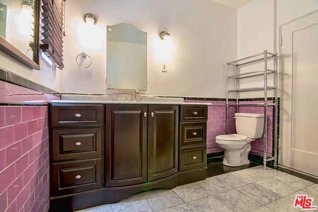 1071 S CLOVERDALE Avenue, Los Angeles, CA 90019