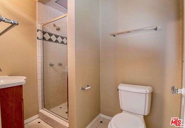 1071 S CLOVERDALE Avenue, Los Angeles, CA 90019