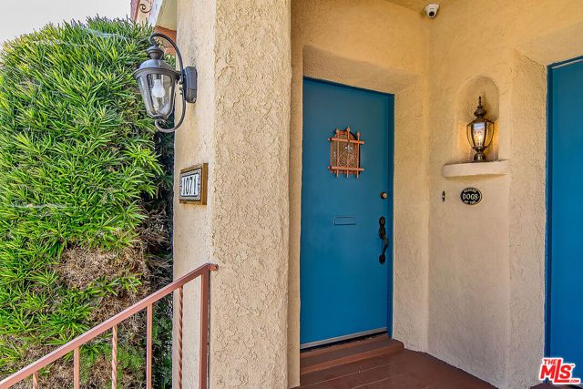 1071 S CLOVERDALE Avenue, Los Angeles, CA 90019