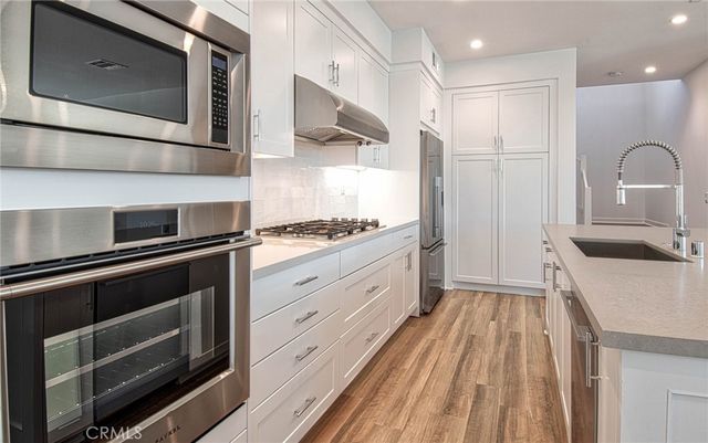 1182 Winslow Lane, Newport Beach, CA 92660