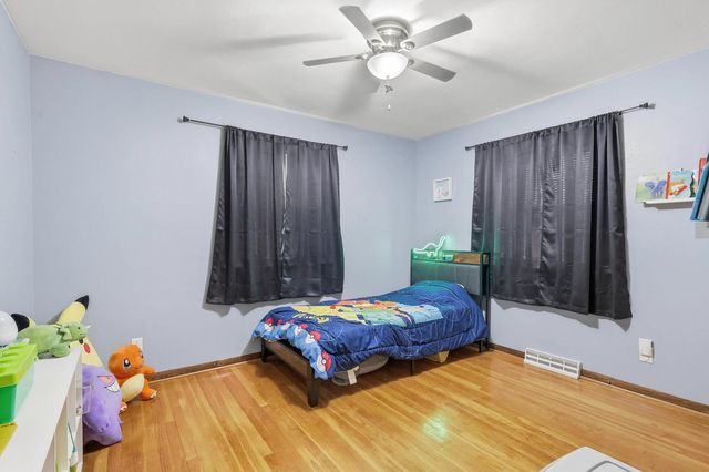 1126 13th Street, Silvis, IL 61282