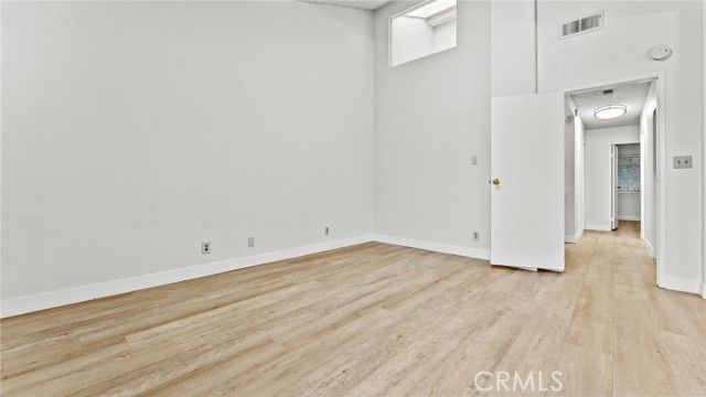 181 W La Verne 5, Pomona, CA 91767