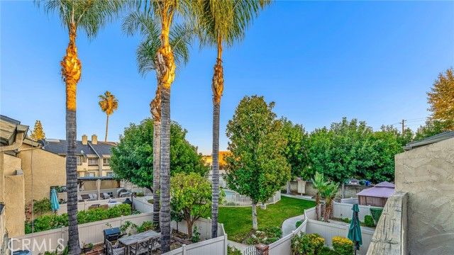 181 W La Verne 5, Pomona, CA 91767