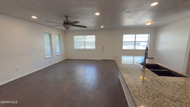 101 N Trevino Road C, Santa Teresa, NM 88008