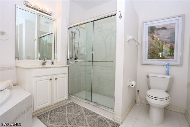 7753 Haverhill CT, Naples, FL 34104