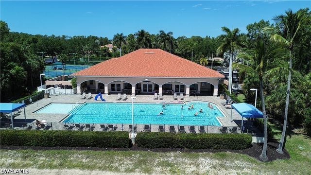 7753 Haverhill CT, Naples, FL 34104