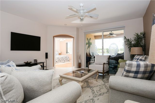 7753 Haverhill CT, Naples, FL 34104
