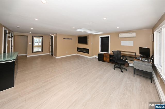 83 Cottage Place, Westwood, NJ 07675