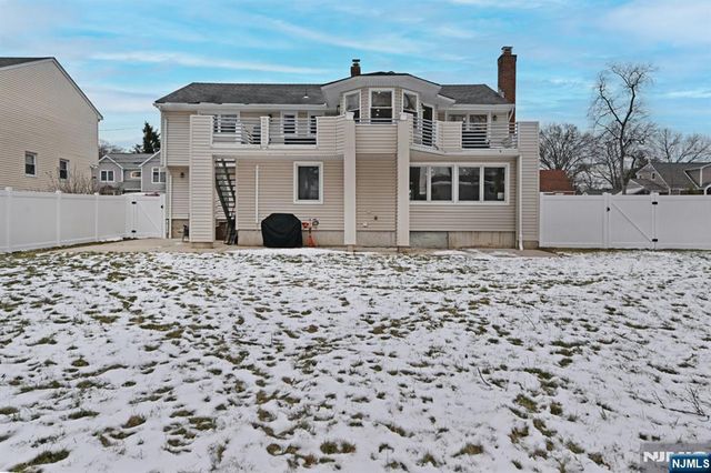 83 Cottage Place, Westwood, NJ 07675