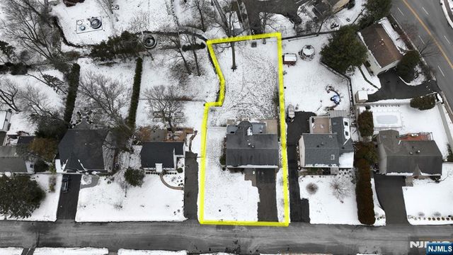 83 Cottage Place, Westwood, NJ 07675