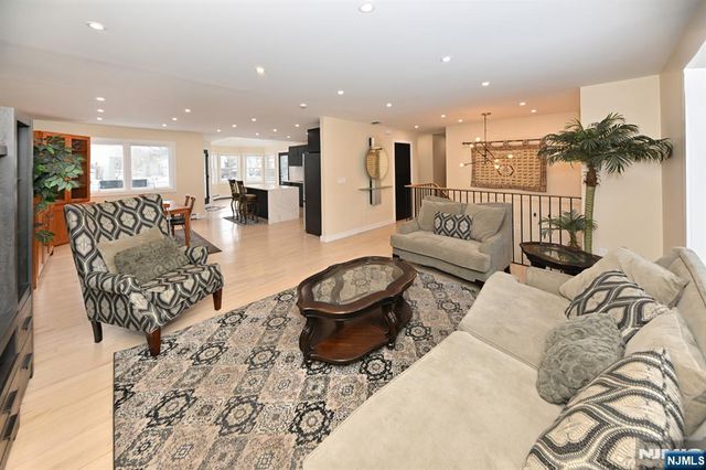 83 Cottage Place, Westwood, NJ 07675