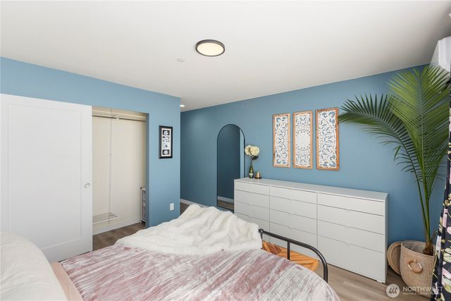 9624 Linden Avenue N, Seattle, WA 98103