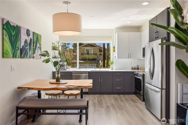 9624 Linden Avenue N, Seattle, WA 98103