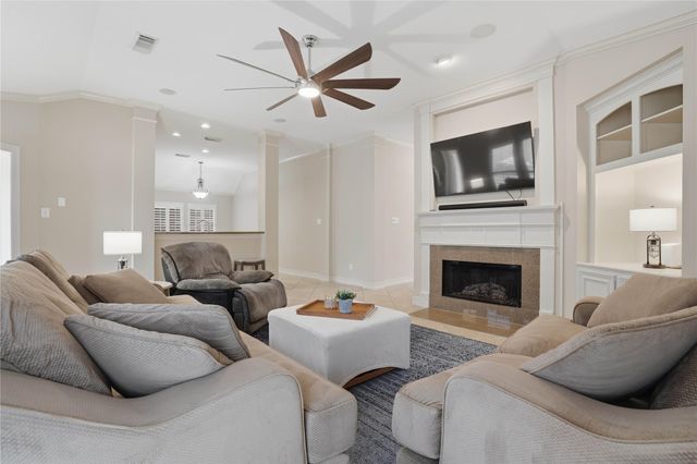 6163 Sheffield Lane, League City, TX 77573