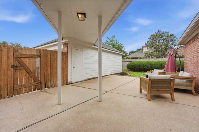 6163 Sheffield Lane, League City, TX 77573