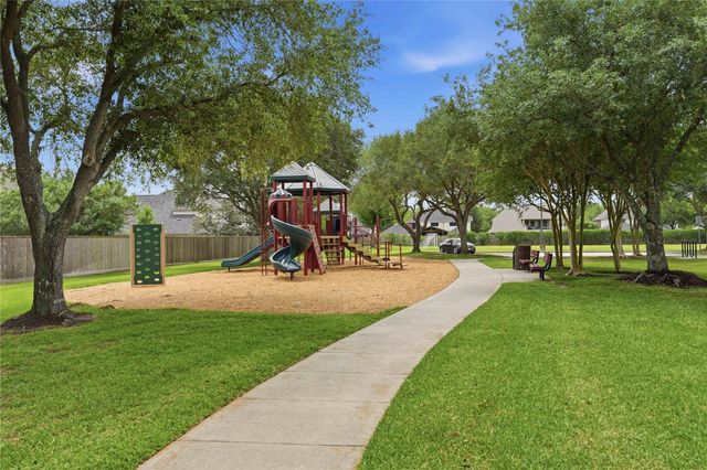 6163 Sheffield Lane, League City, TX 77573