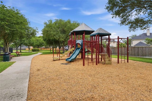 6163 Sheffield Lane, League City, TX 77573