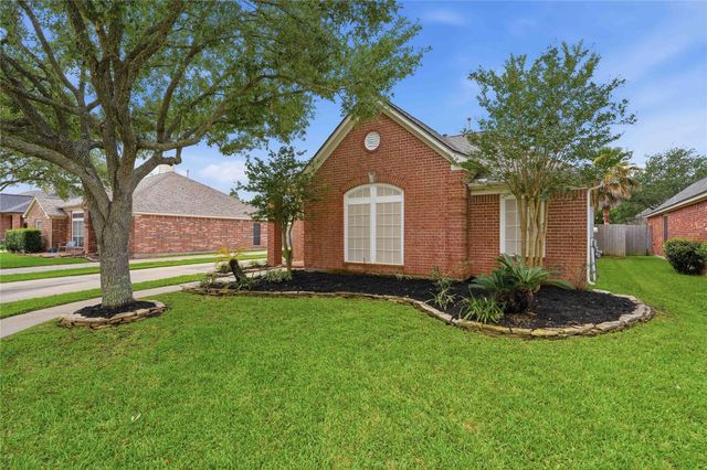 6163 Sheffield Lane, League City, TX 77573