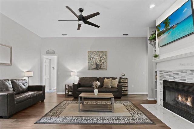 7710 NW 38TH PLACE, Gainesville, FL 32606