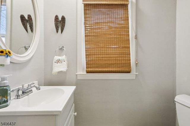 21 Rowe St, Bloomfield Twp., NJ 07003