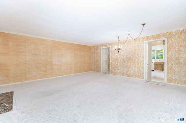 16 Tunxis Village 16, Farmington, CT 06032