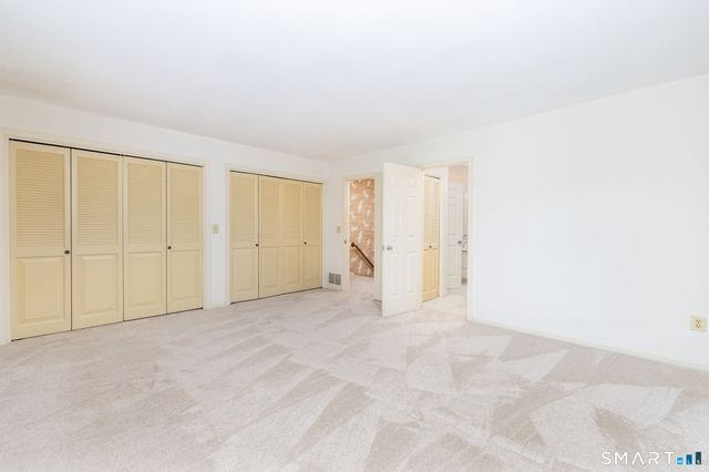 16 Tunxis Village 16, Farmington, CT 06032