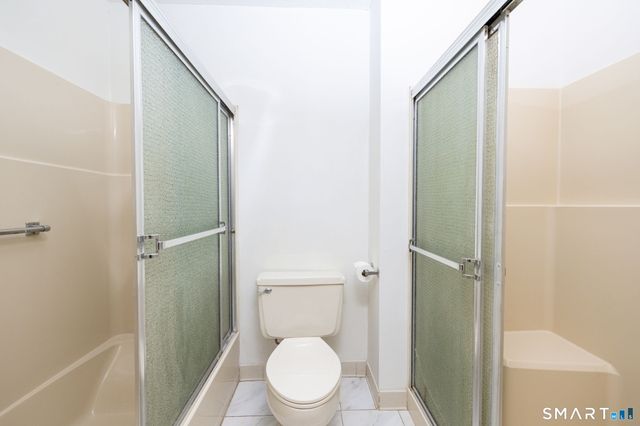 16 Tunxis Village 16, Farmington, CT 06032