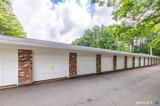 16 Tunxis Village 16, Farmington, CT 06032