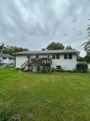2727 Mitchell Drive, Woodridge, IL 60517