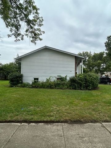 2727 Mitchell Drive, Woodridge, IL 60517
