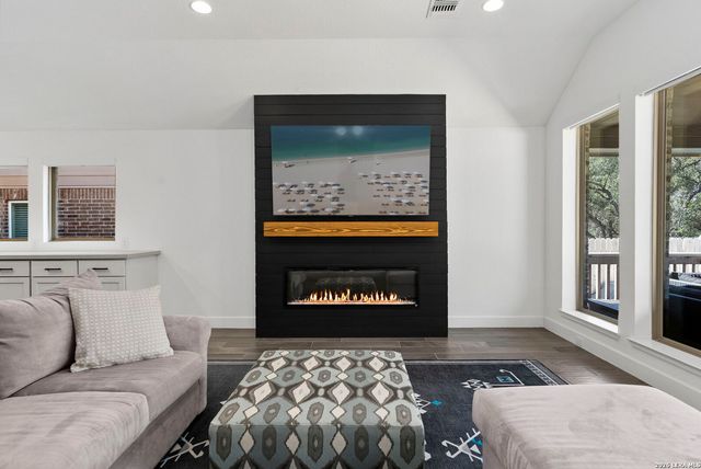 1919 Dalhart, San Antonio, TX 78253