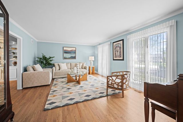 508 W MARION Street, Prospect Heights, IL 60070
