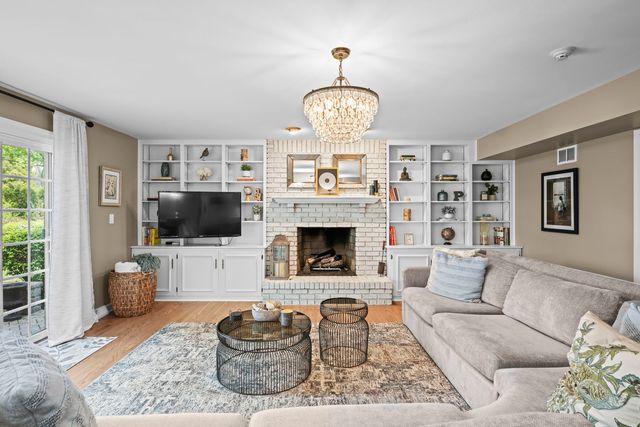 508 W MARION Street, Prospect Heights, IL 60070