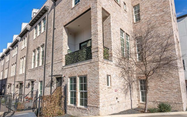 1411 Town Creek DR 4, Austin, TX 78741