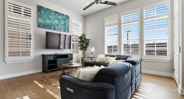 1411 Town Creek DR 4, Austin, TX 78741