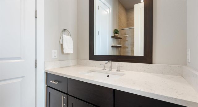 1411 Town Creek DR 4, Austin, TX 78741