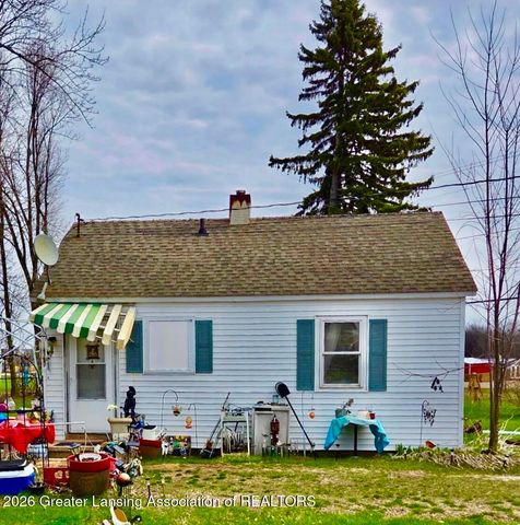 3137 Lansing Road, Charlotte, MI 48813