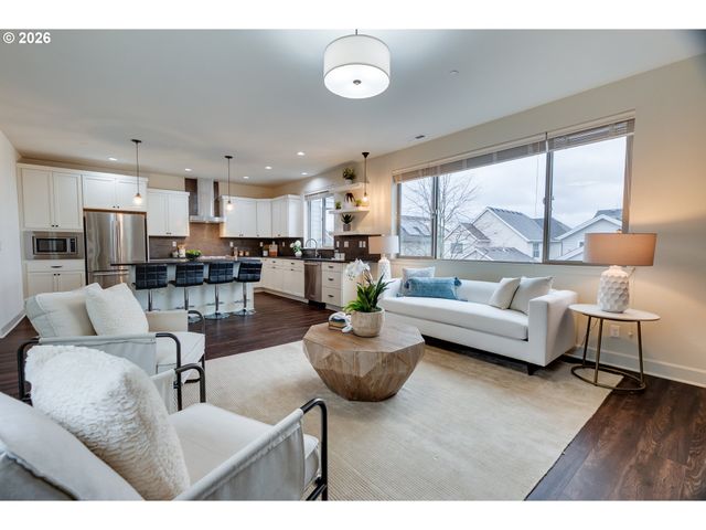 29276 Sw COSTA Cir E, Wilsonville, OR 97070