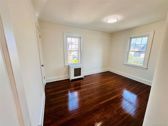 1424 Kiefer Avenue, Elmont, NY 11003