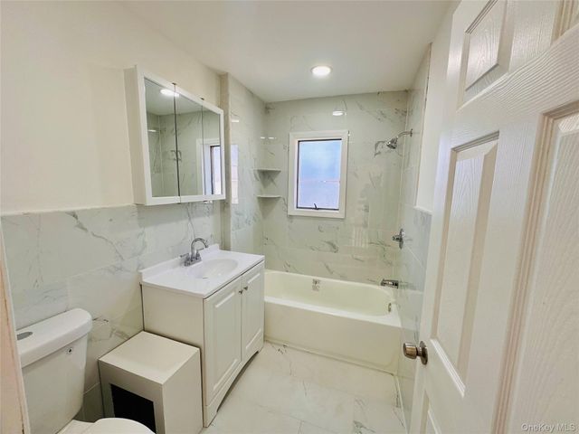 1424 Kiefer Avenue, Elmont, NY 11003