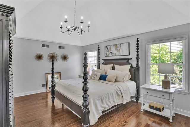 408 Honey Locust Dr, Cranberry Twp, PA 16066
