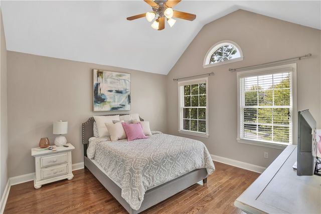 408 Honey Locust Dr, Cranberry Twp, PA 16066