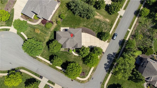 408 Honey Locust Dr, Cranberry Twp, PA 16066