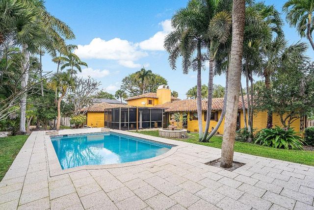 334 Palm Trail, Delray Beach, FL 33483