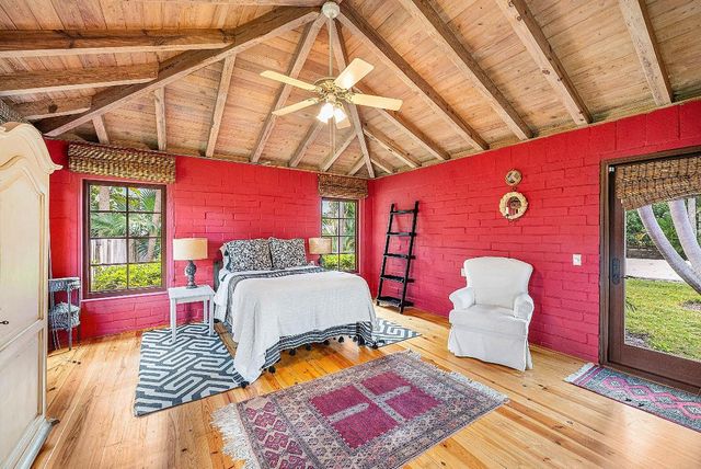 334 Palm Trail, Delray Beach, FL 33483